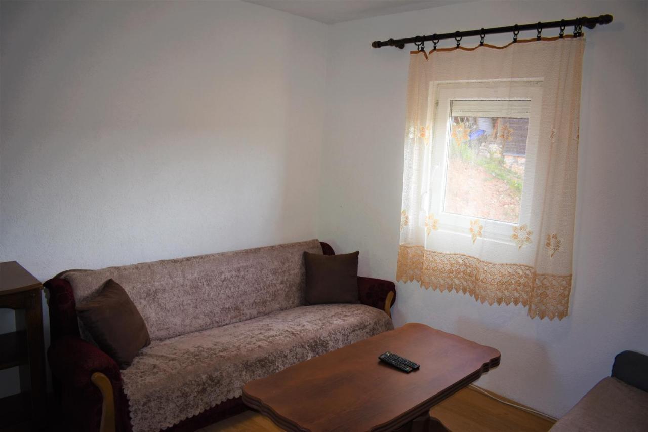 Apartmani Mitrovic 자블야크 외부 사진